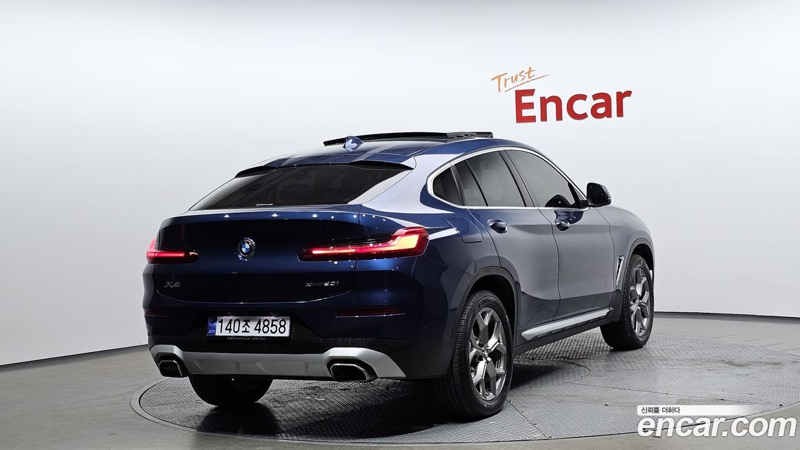 BMW X4 xDrive20i xLine, 2022