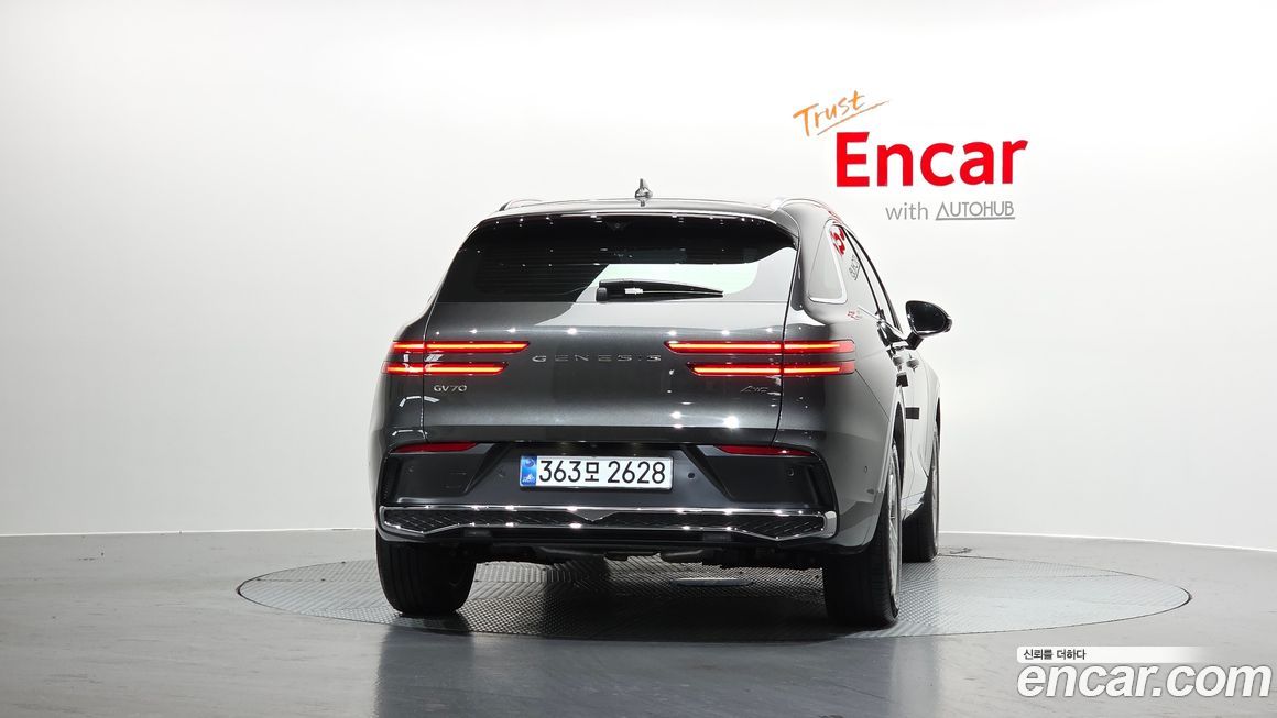 Genesis GV70 2.5T Gasoline AWD, 2025