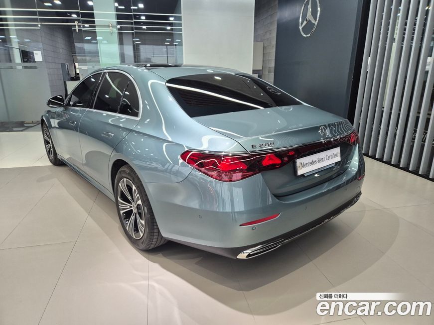 Mercedes-Benz E-Class E200 Avantgarde, 2025