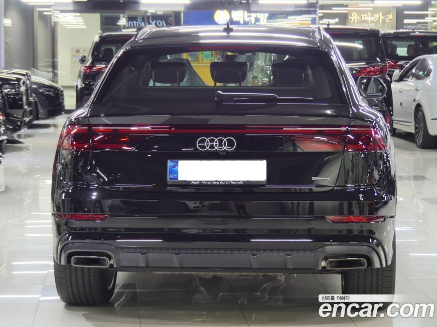 Audi Q8 55 TFSI Quattro Premium, 2026