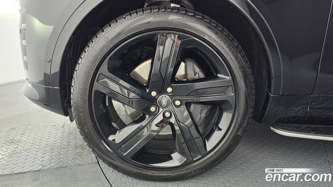 Land Rover Discovery P360 Dynamic HSE, 2025