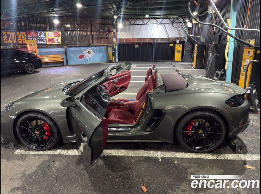 Porsche 718 4.0 GTS, 2024