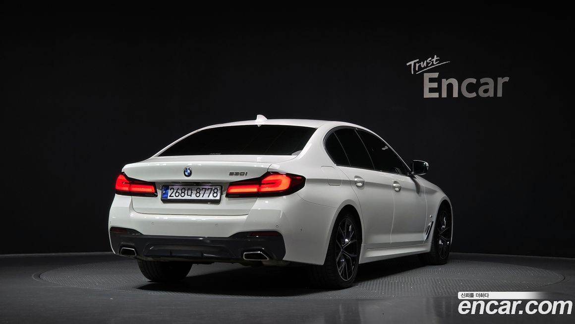 BMW 5-Series 530i M Sport Package, 2022