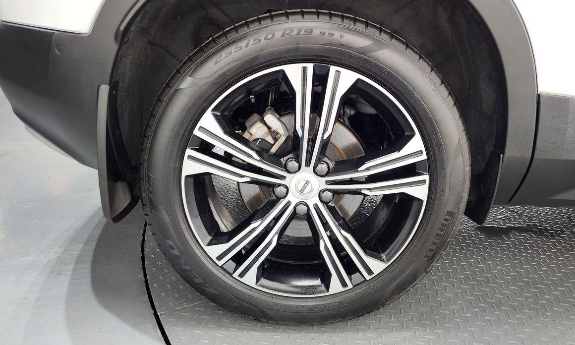 Volvo XC40 B4 Inscription, 2022