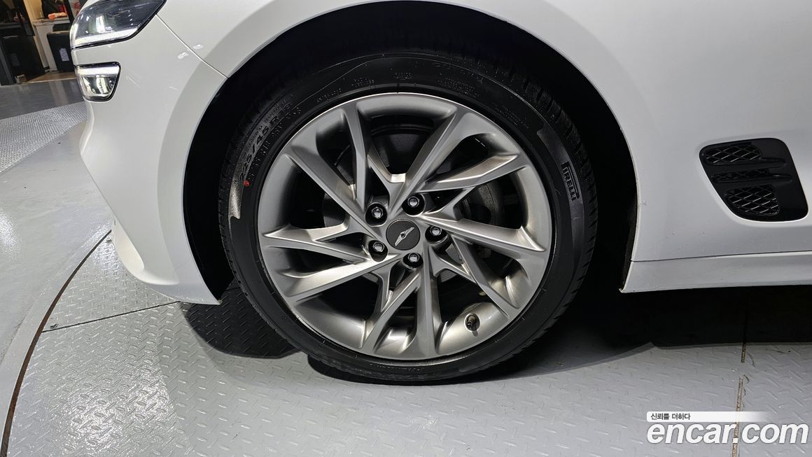 Genesis G70 Gasoline 2.0T 2WD, 2023