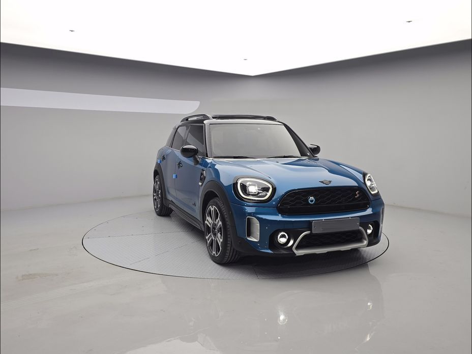 Mini Countryman ALL4 Classic Launch Pack, 2023