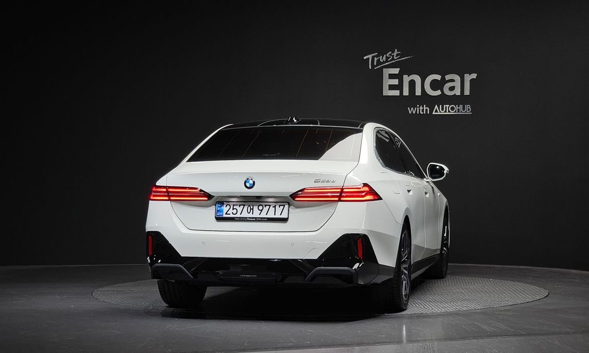 BMW 5-Series 523d M Sport, 2024