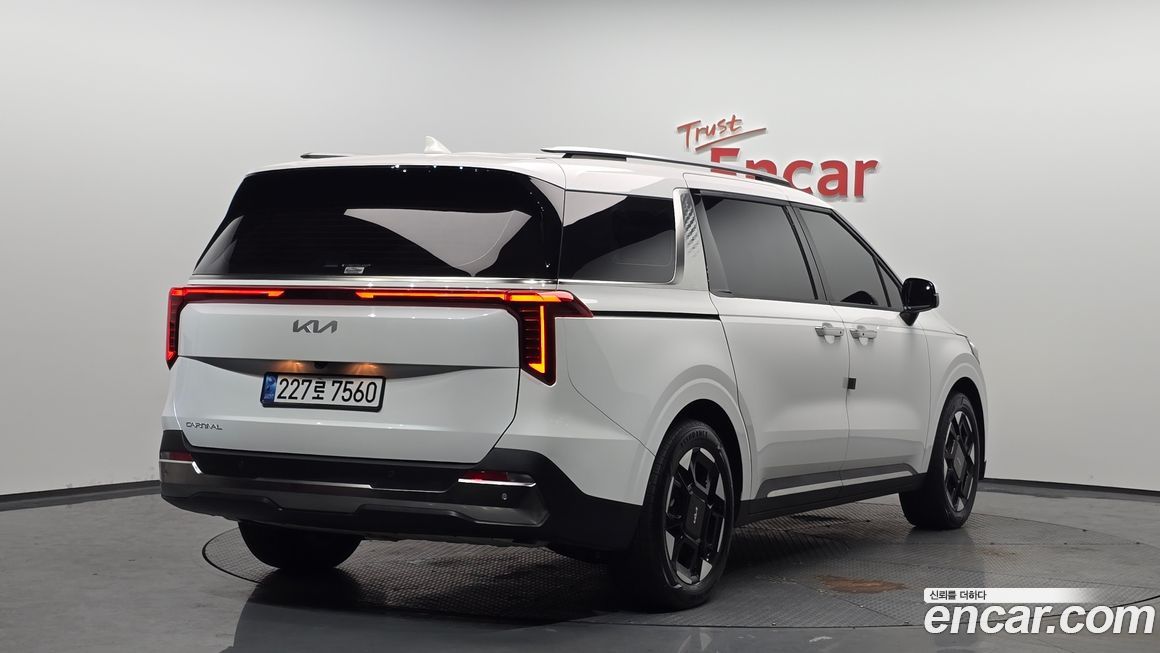 Kia Carnival 9-Seater Noblesse, 2025