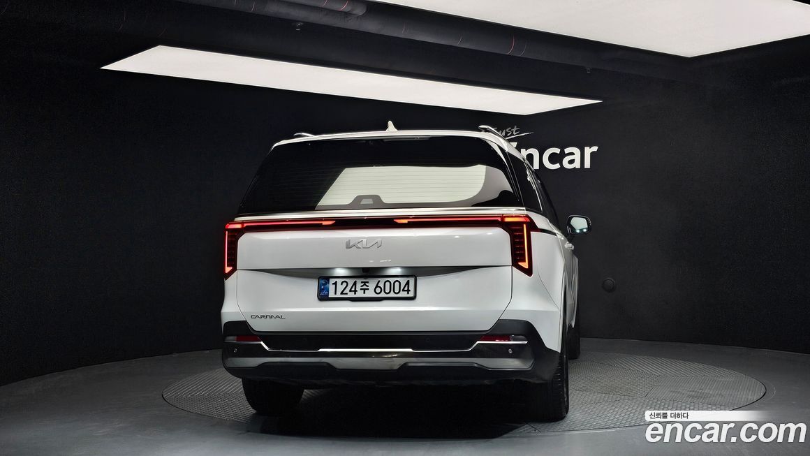 Kia Carnival 9-Seater Signature, 2025