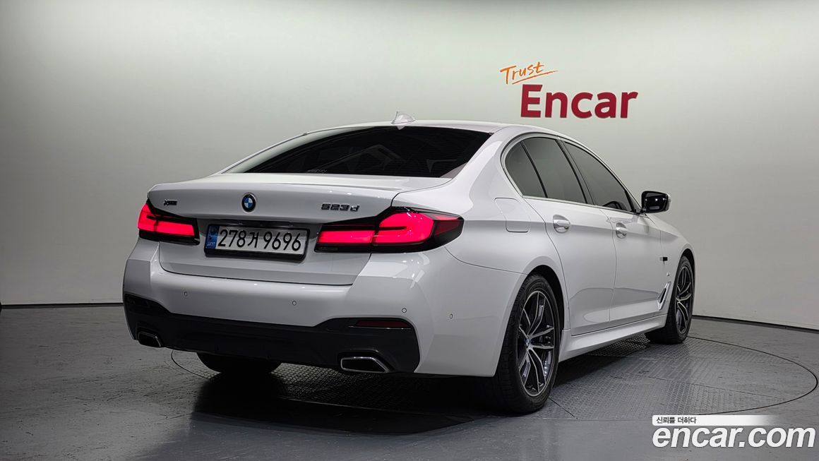 BMW 5-Series 523d xDrive M Sport, 2023