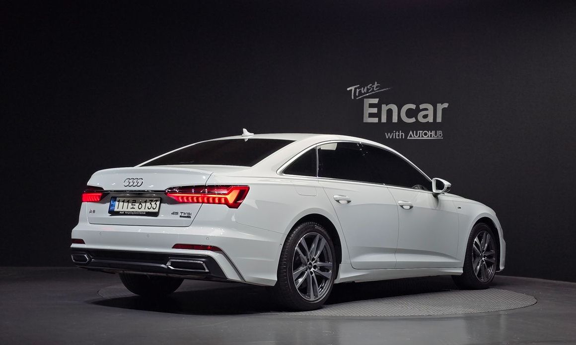 Audi A6 45 TFSI Quattro Premium, 2023