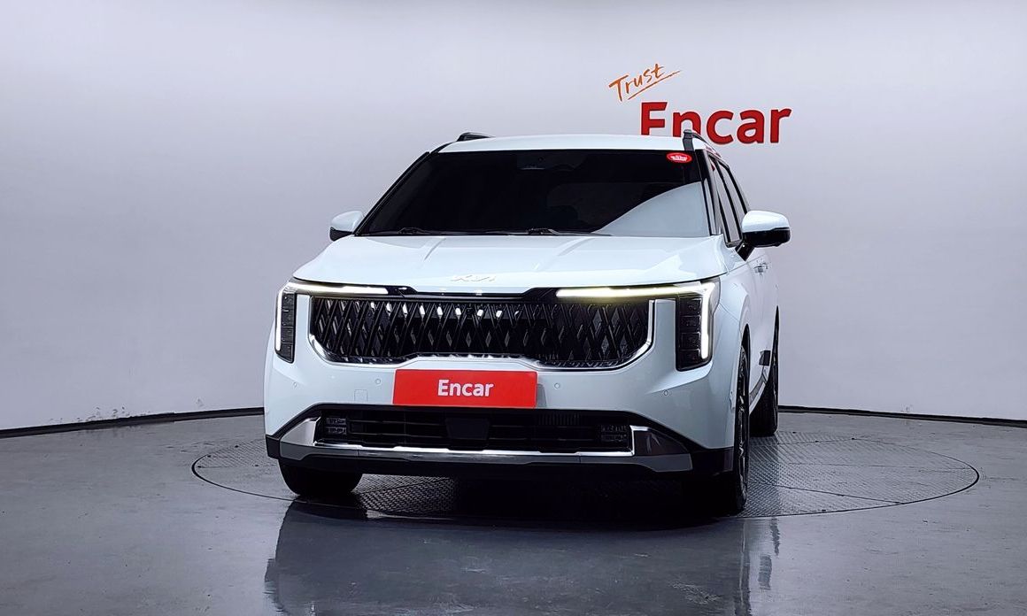 Kia Carnival 9-Seater Signature, 2025