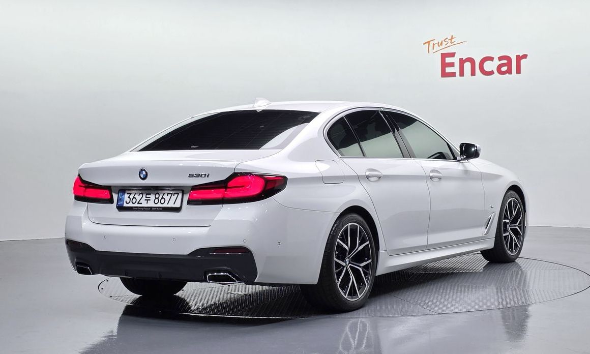 BMW 5-Series 530i M Sport Package, 2022