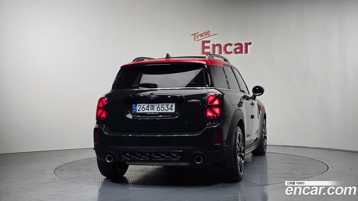 Mini Countryman JCW Launch Pack, 2023