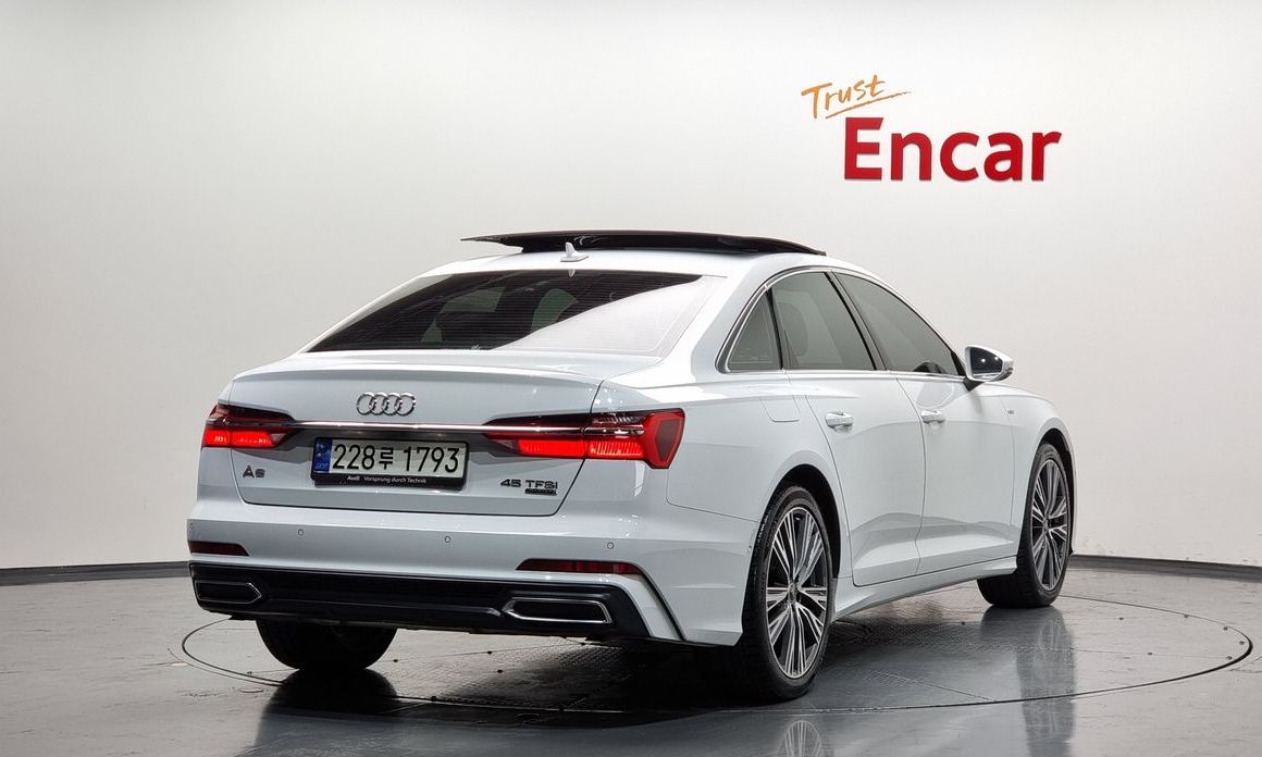 Audi A6 45 TFSI Quattro Premium, 2023