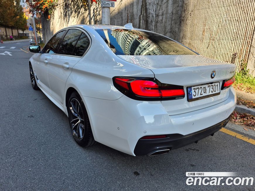 BMW 5-Series 520i M Sport, 2022