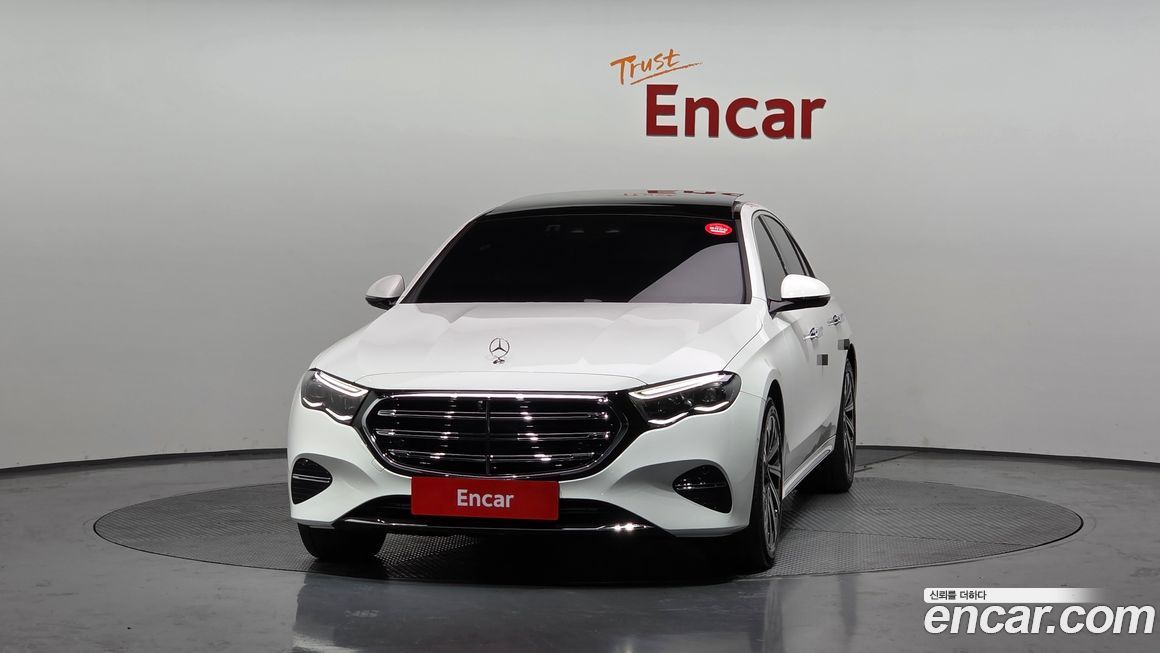 Mercedes-Benz E-Class E300 4MATIC Exclusive, 2024