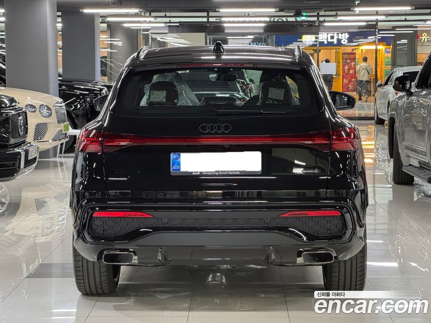 Audi Q5 45 TFSI Quattro S Line Black Ediiton, 2025