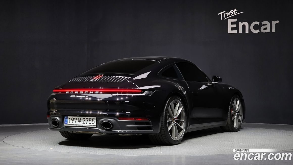 Porsche 911 Carrera S, 2024