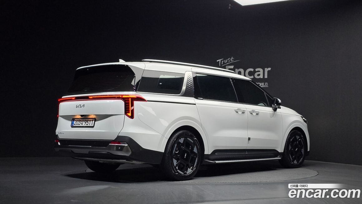 Kia Carnival 9-Seater Noblesse, 2025