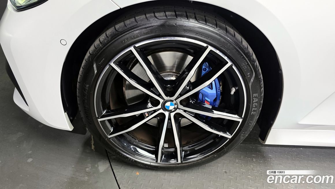 BMW 3-Series 320d M Sport, 2022
