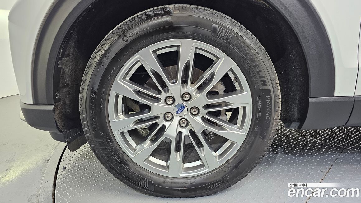 Ford Explorer 2.3 Platinum 4WD, 2025