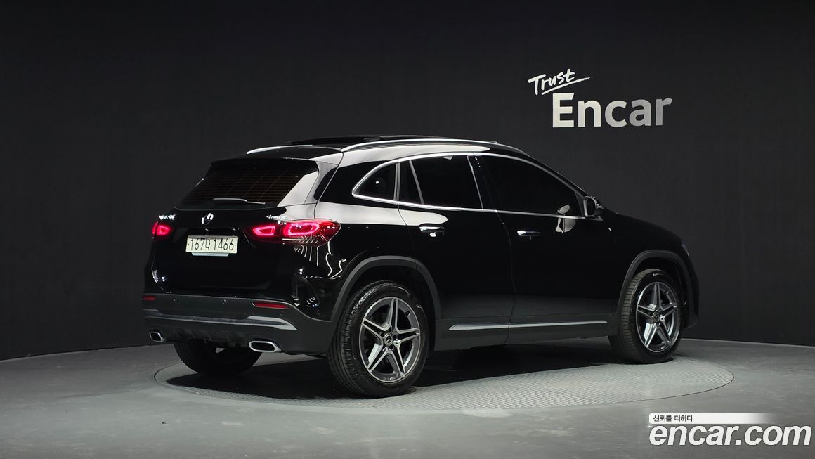 Mercedes-Benz GLA-Class GLA250 4MATIC, 2023