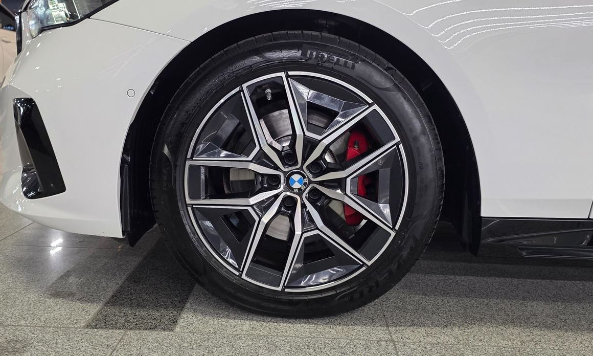 BMW 5-Series 520i Special Edition, 2025