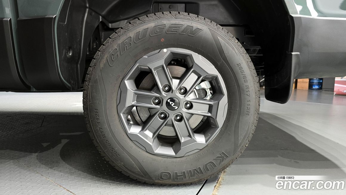 Kia Tasman 2.5T Gasoline 4WD, 2026