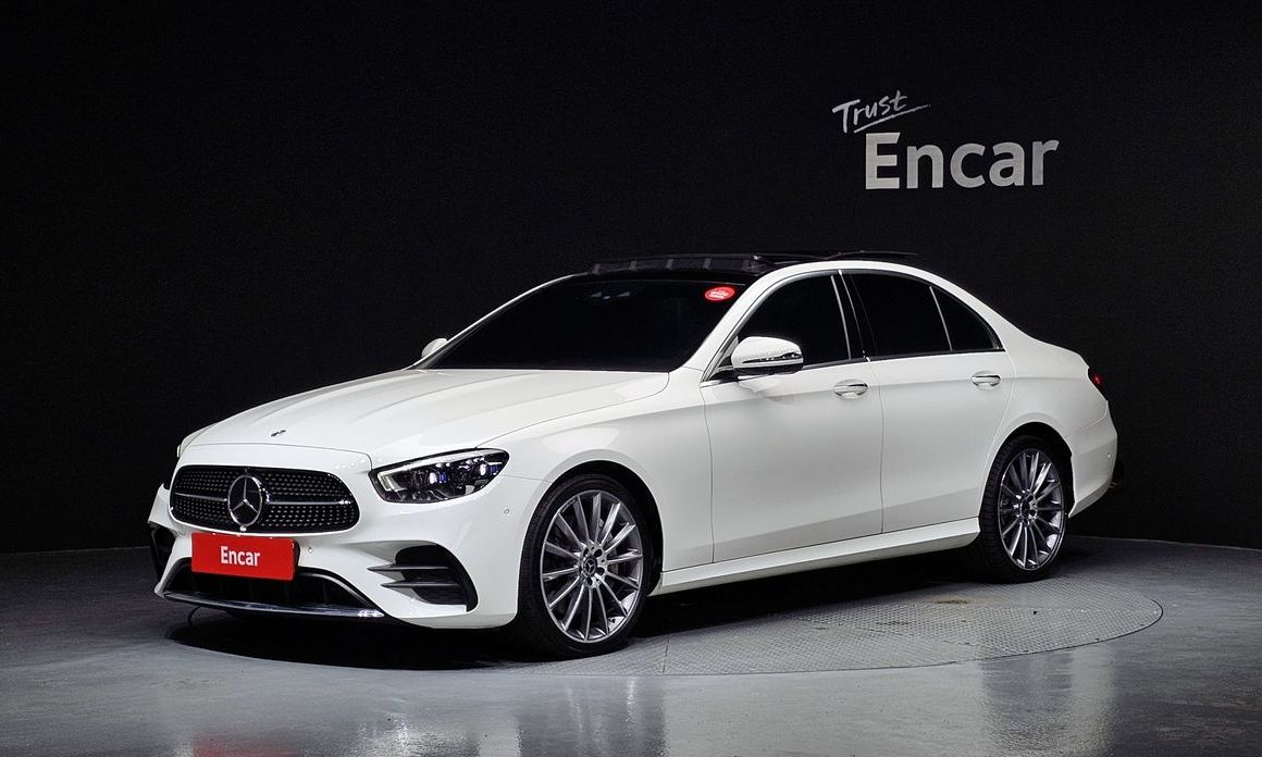 Mercedes-Benz E-Class E350 4MATIC AMG Line, 2022