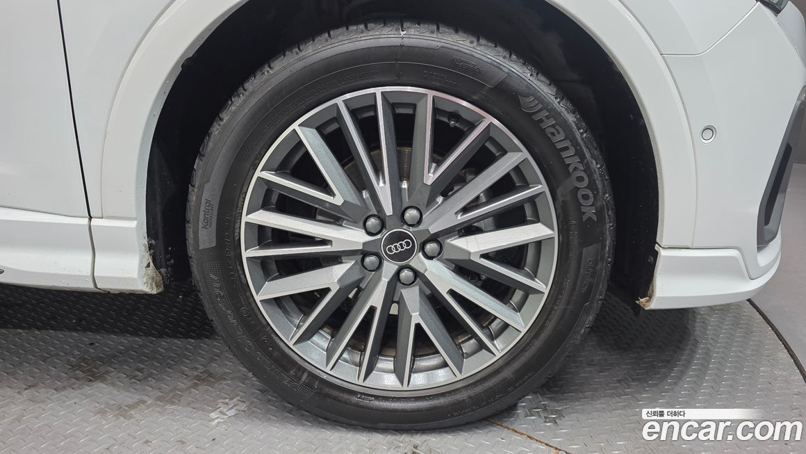 Audi Q3 35 TDI Premium, 2023