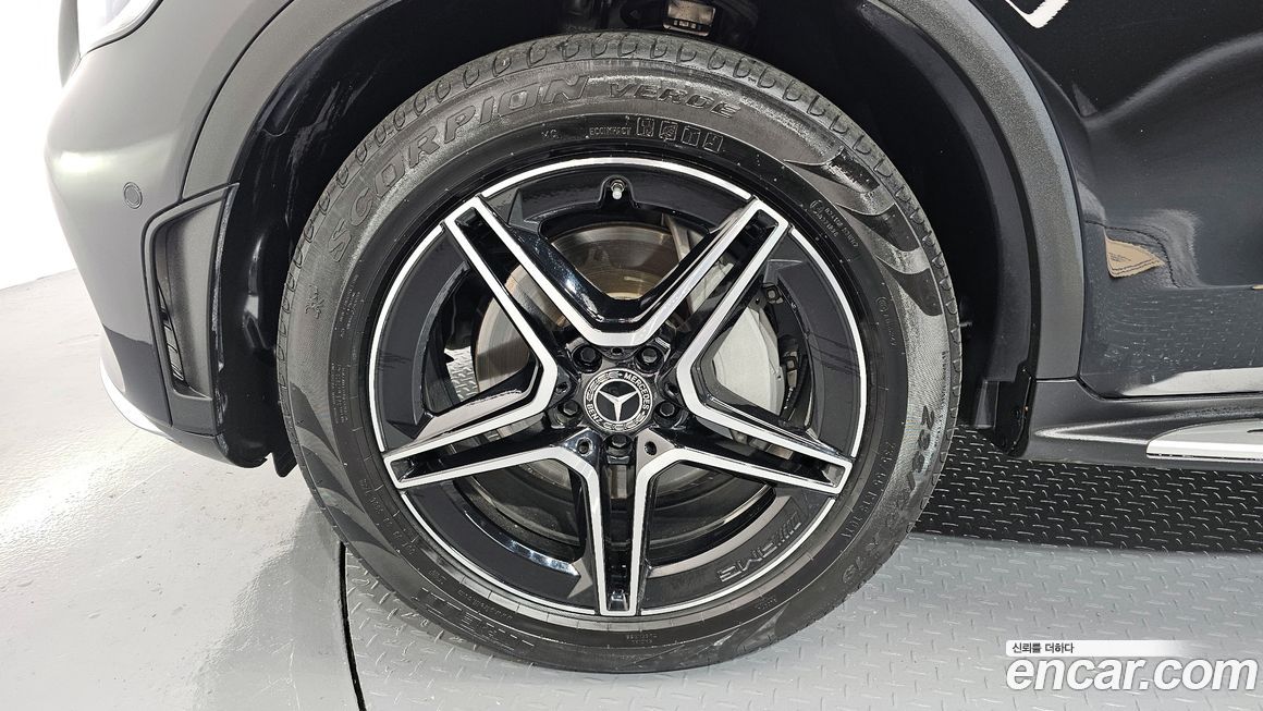 Mercedes-Benz GLC-Class GLC300 4MATIC, 2022