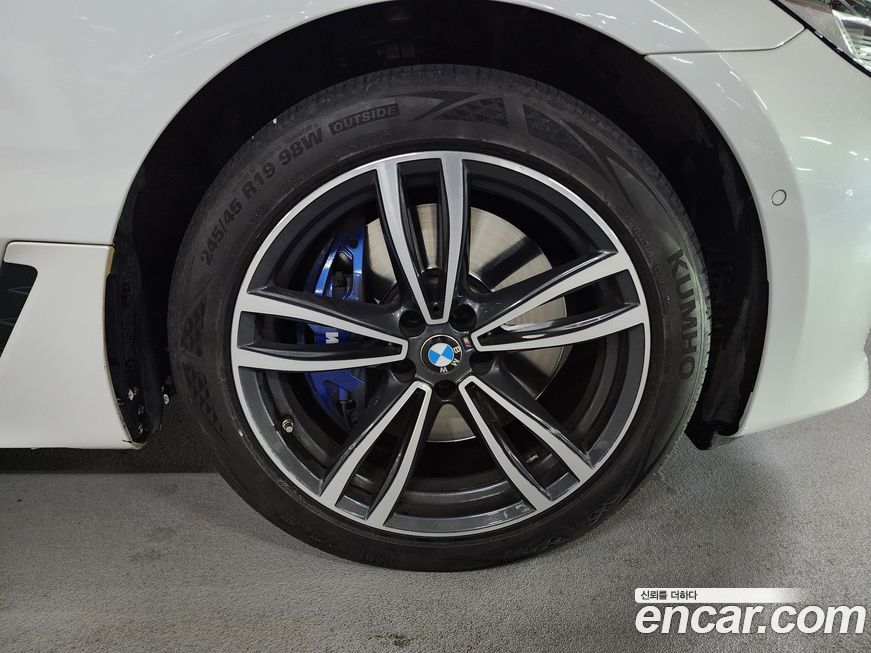 BMW Gran Turismo 620d xDrive M Sport, 2022