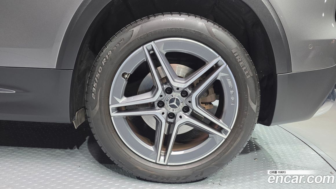 Mercedes-Benz GLB-Class GLB250 4MATIC, 2021