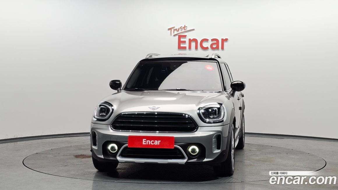 Mini Countryman Classic Plus Launch Pack, 2023