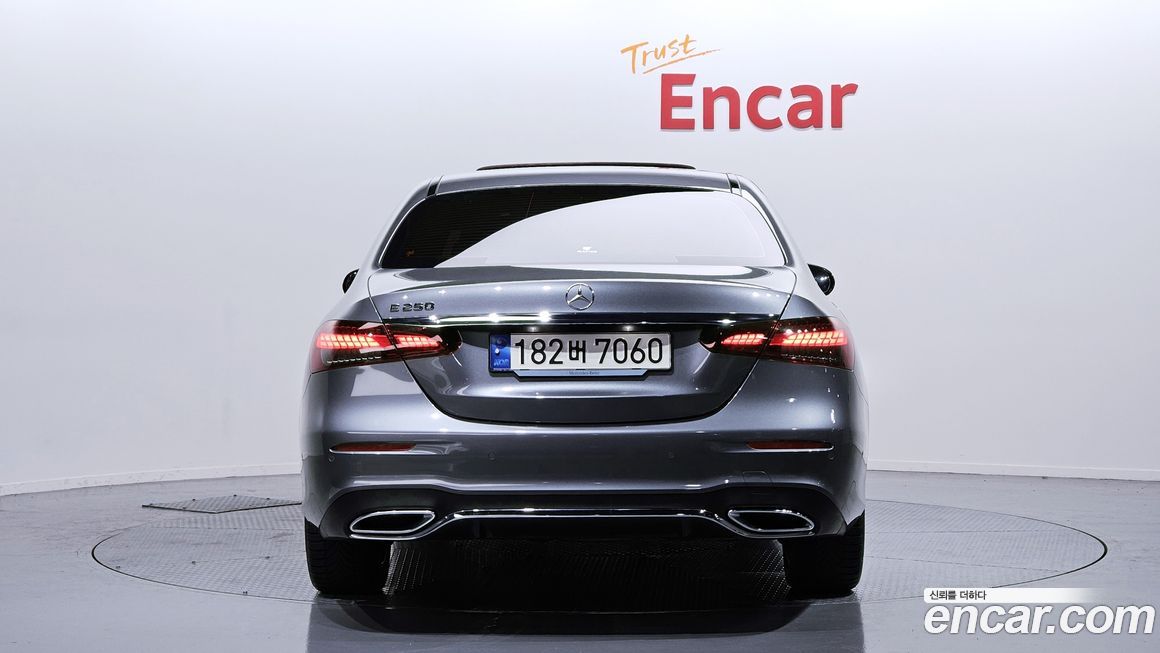 Mercedes-Benz E-Class E250 AMG Line, 2023