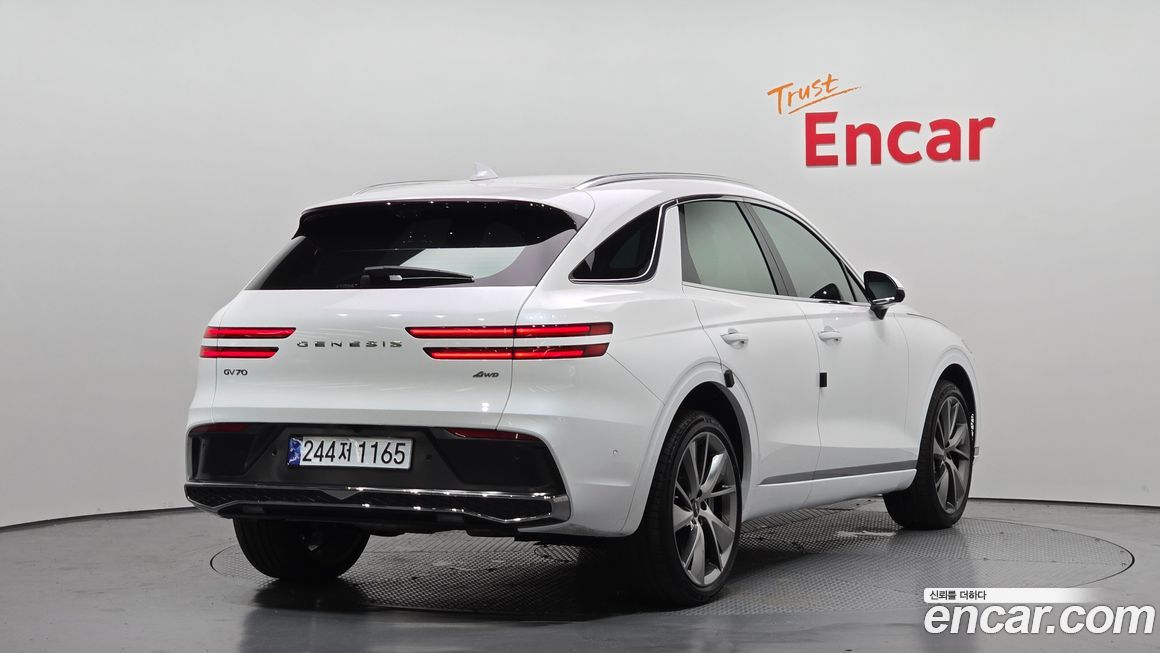 Genesis GV70 2.5T Gasoline AWD, 2025