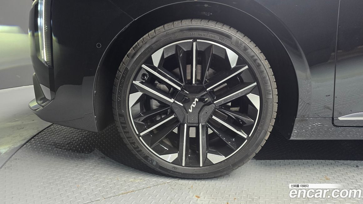 Kia K8 2.5 Gasoline 2WD, 2025