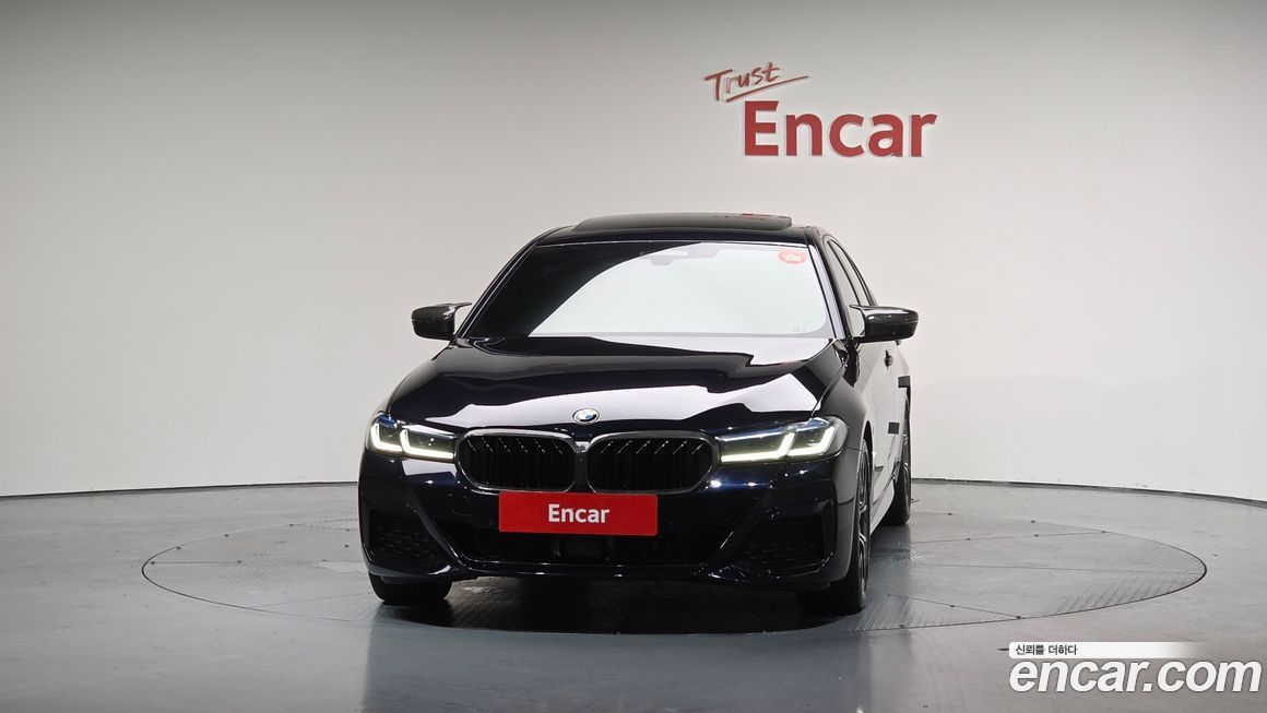 BMW 5-Series 530i xDrive M Sport Package, 2023