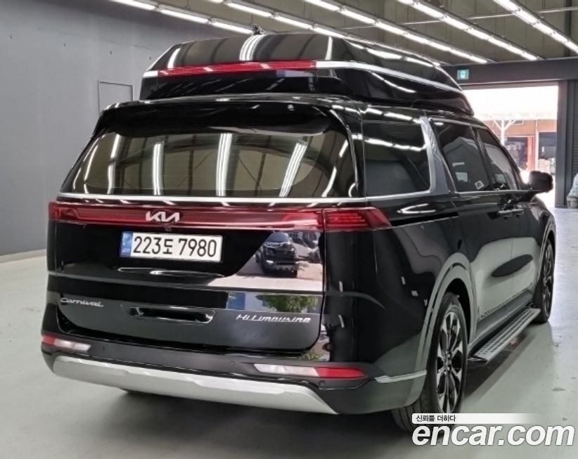 Kia Carnival 7-Seater Hi-Limousine, 2021