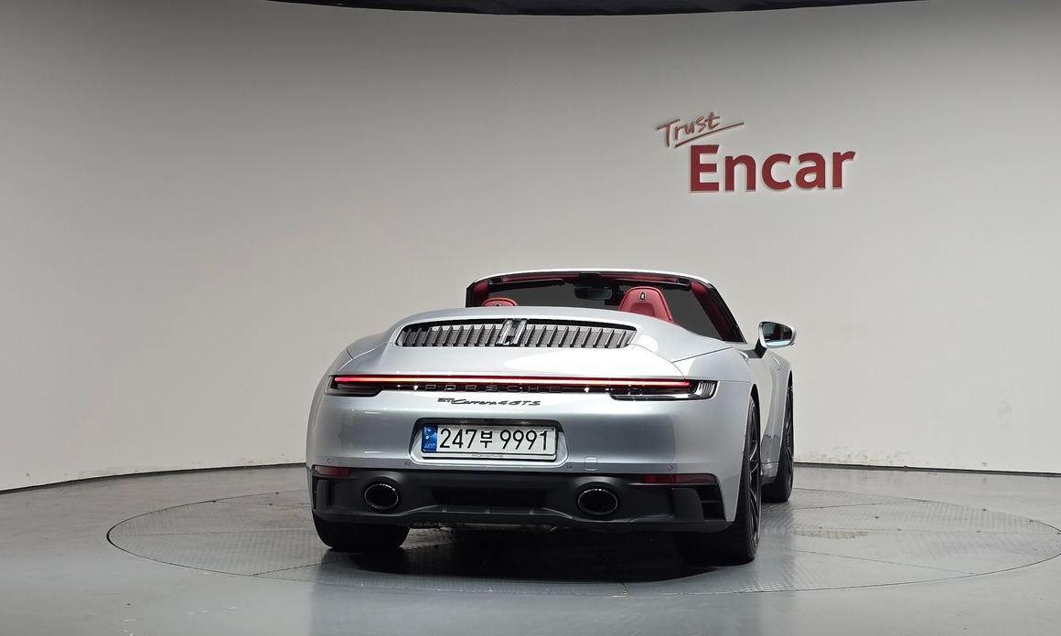 Porsche 911 Carrera 4 GTS Cabriolet, 2022