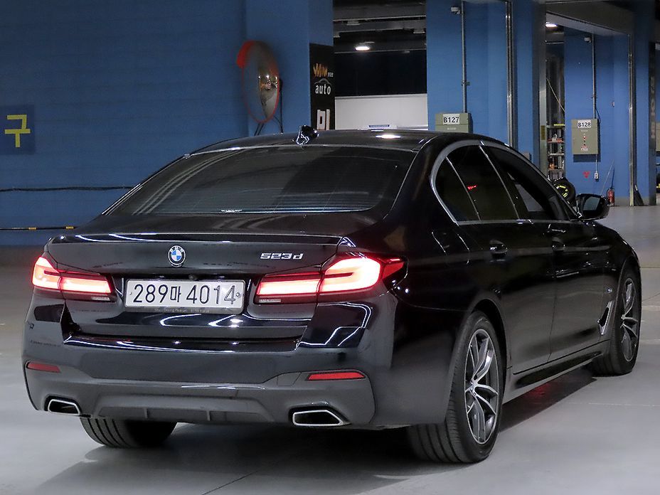 BMW 5-Series 523d M Sport, 2022