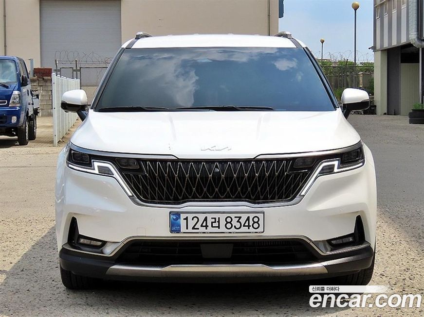 Kia Carnival 9-Seater Signature, 2023