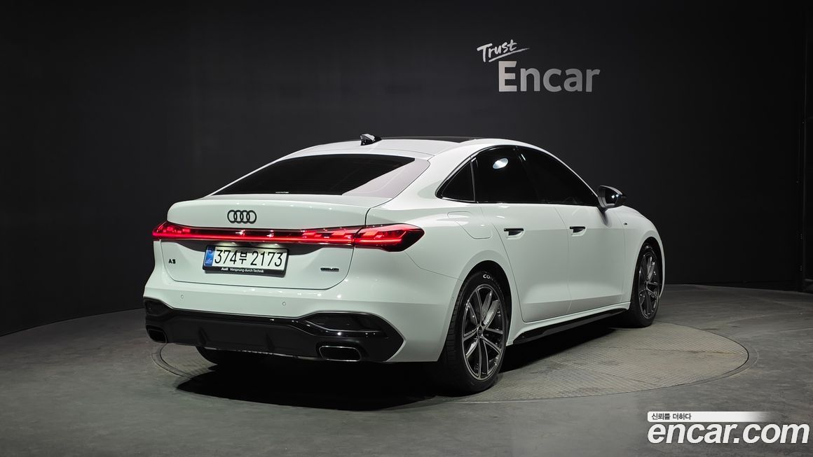 Audi A5 45 TFSI Quattro S Line, 2025