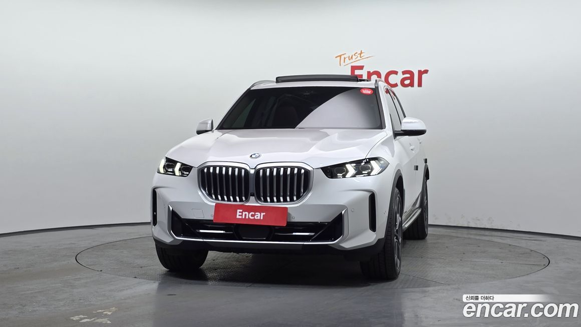 BMW X5 xDrive 40i xLine, 2024