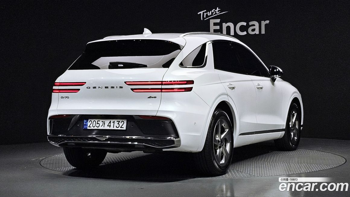 Genesis GV70 2.5T Gasoline AWD, 2025