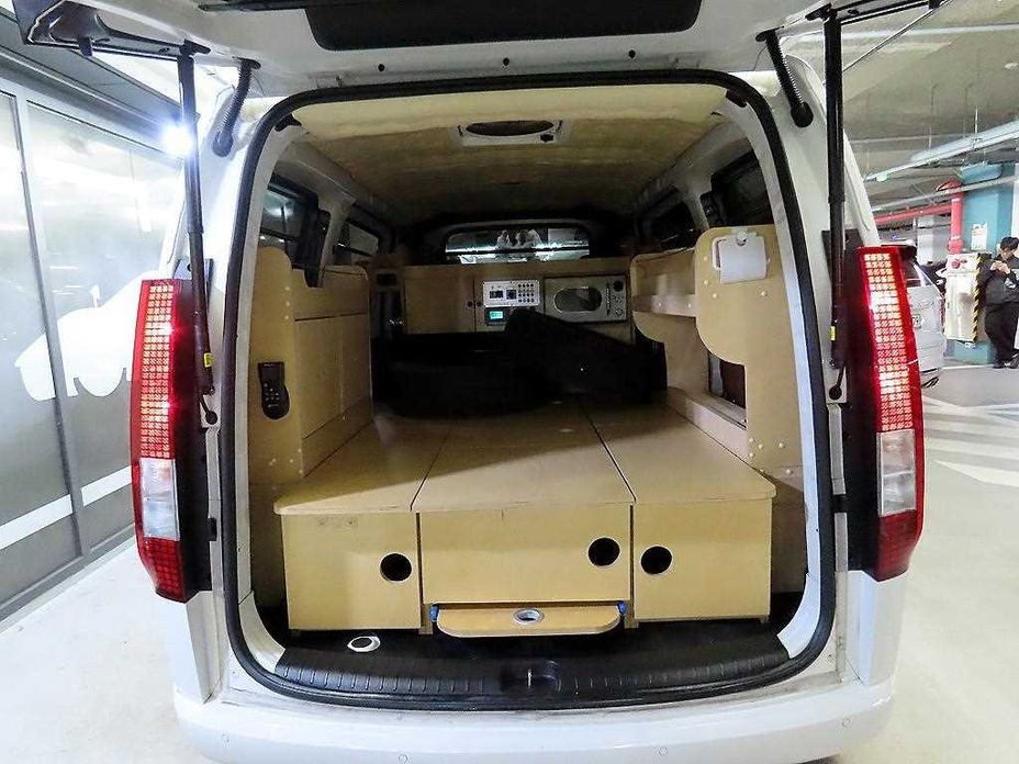 Hyundai Staria 2WD Camping Car, 2023