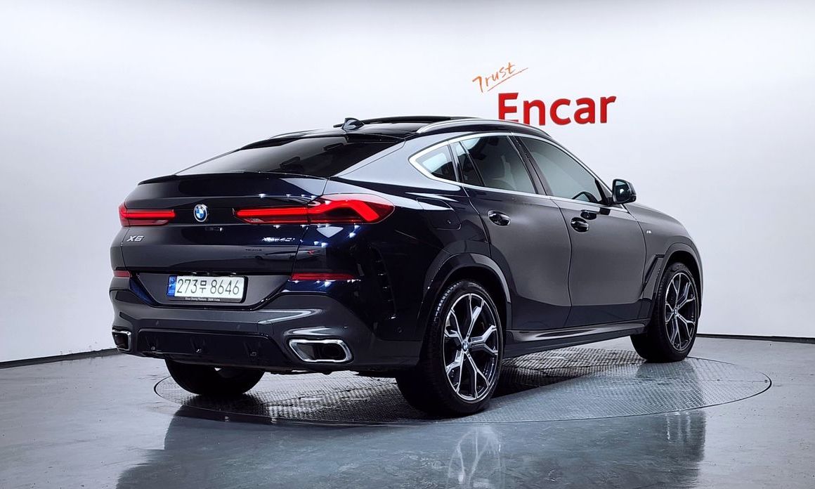 BMW X6 xDrive40i M Sport, 2023