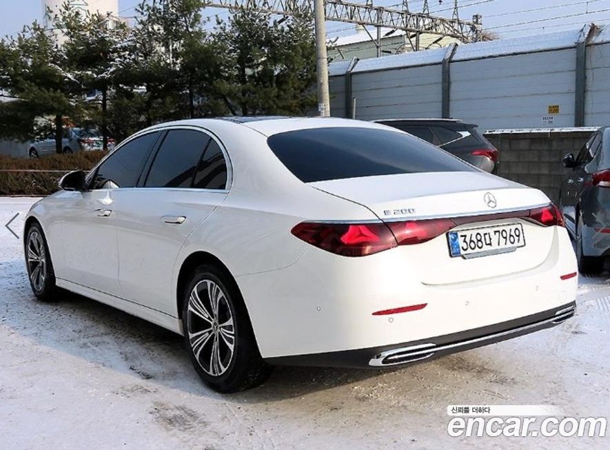 Mercedes-Benz E-Class E200 Avantgarde, 2024