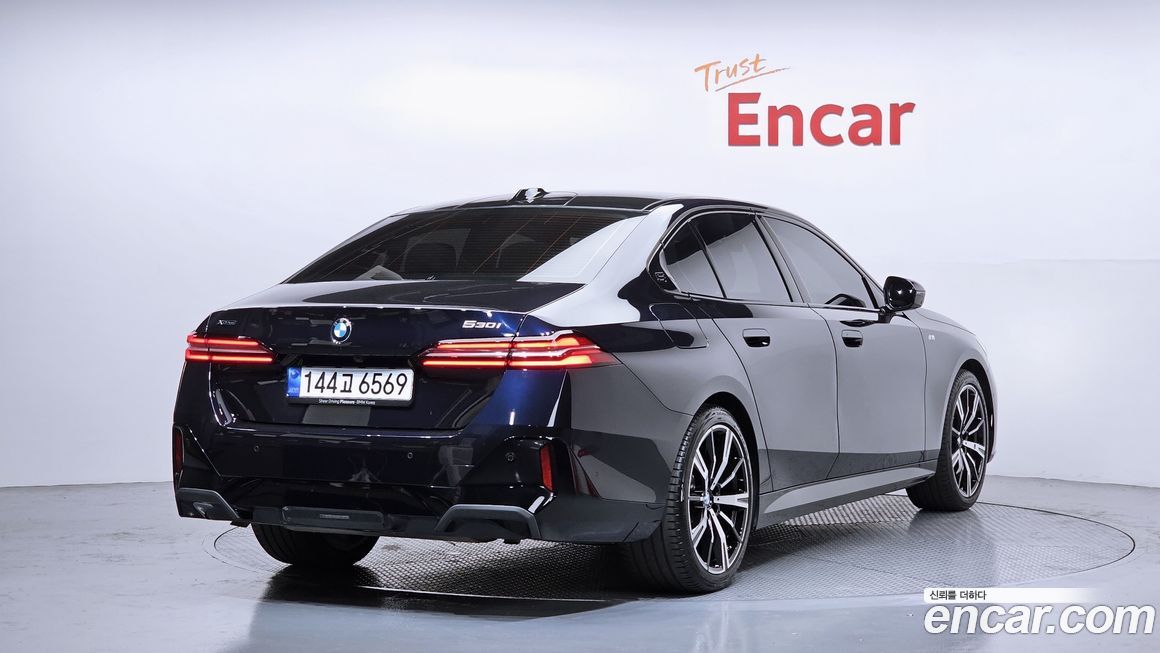 BMW 5-Series 530i xDrive M Sport, 2025